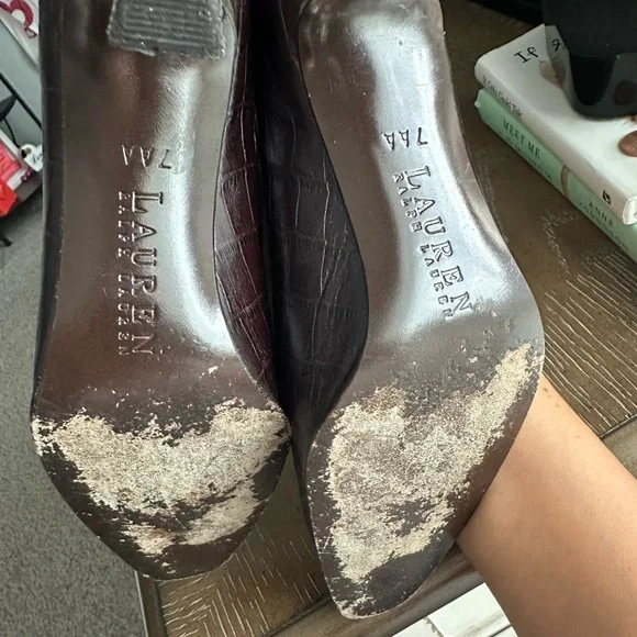 Women's vintage Ralph Lauren Heels, Size 7, Dark Brown burgundy - Picture 6 of 9